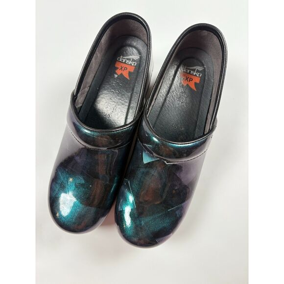 Dansko XP Clogs Women’s Size 40 | Iridescent Galaxy Patent Leather Slip-Ons - Picture 2 of 4